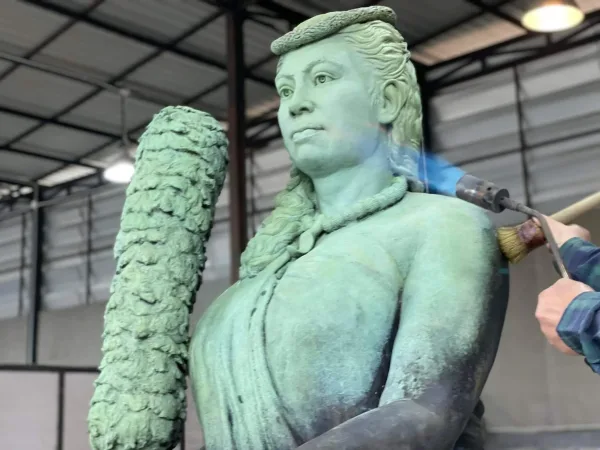 The steps for applying verdigris patina on sculpture