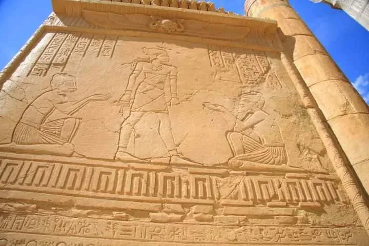 Egypt’s ancient structures and sculptures
