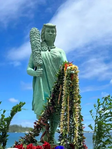 The Queen of Hawaii statue